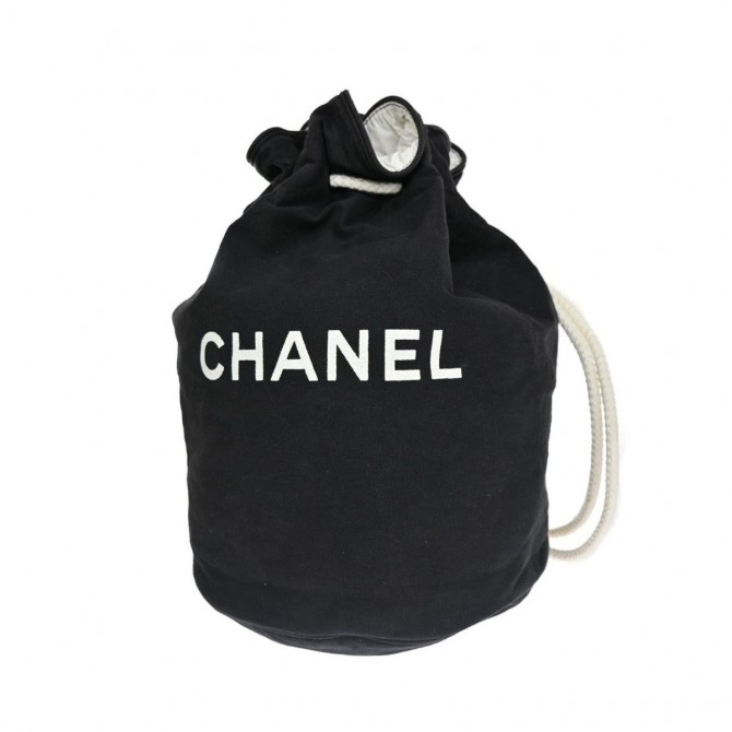 CHANEL Drawstring Shoulder Bag/Backpack