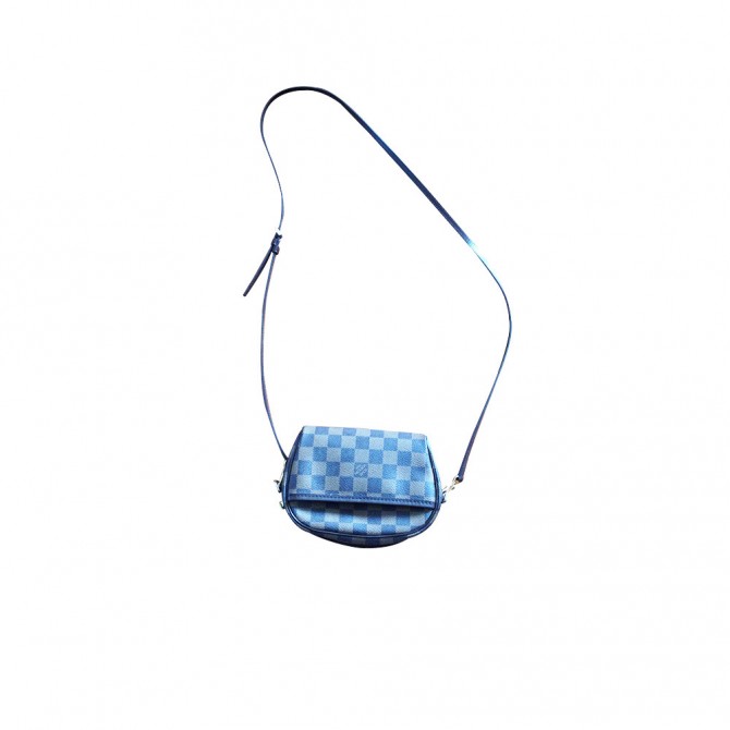 Louis Vuitton cross body bag