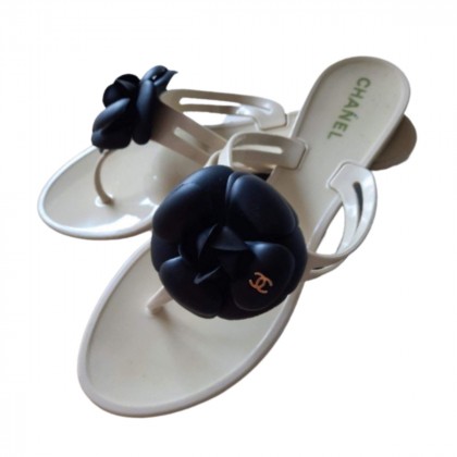  CHANEL  Camellia Flower Jelly Thong Sandals Size 39