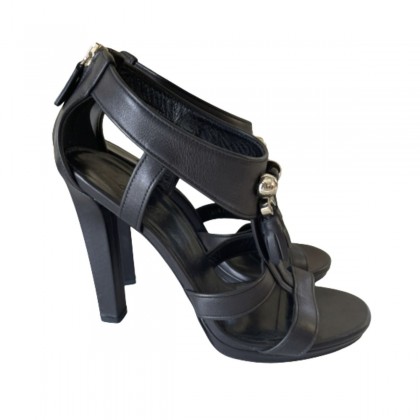 Gucci GG black leather sandals size 37.5