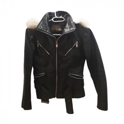 Black leather jacket with fur hood size FR 36