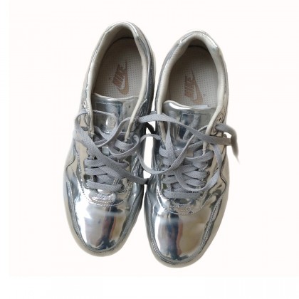 NIKE limited edition silver leather sneakers