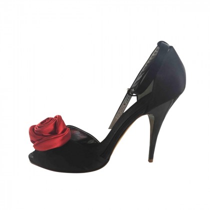 GIUSEPPE ZANOTTI black silk pumps with red flower size IT 37.5