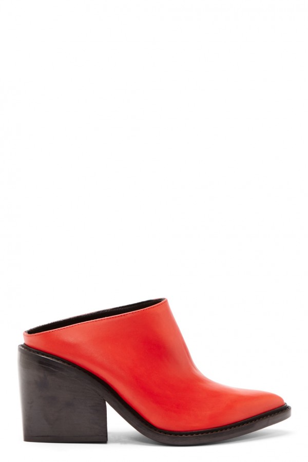 Helmut Lang  in red leather and pointed toe